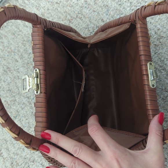 Woven Bag - Picture 5 of 9